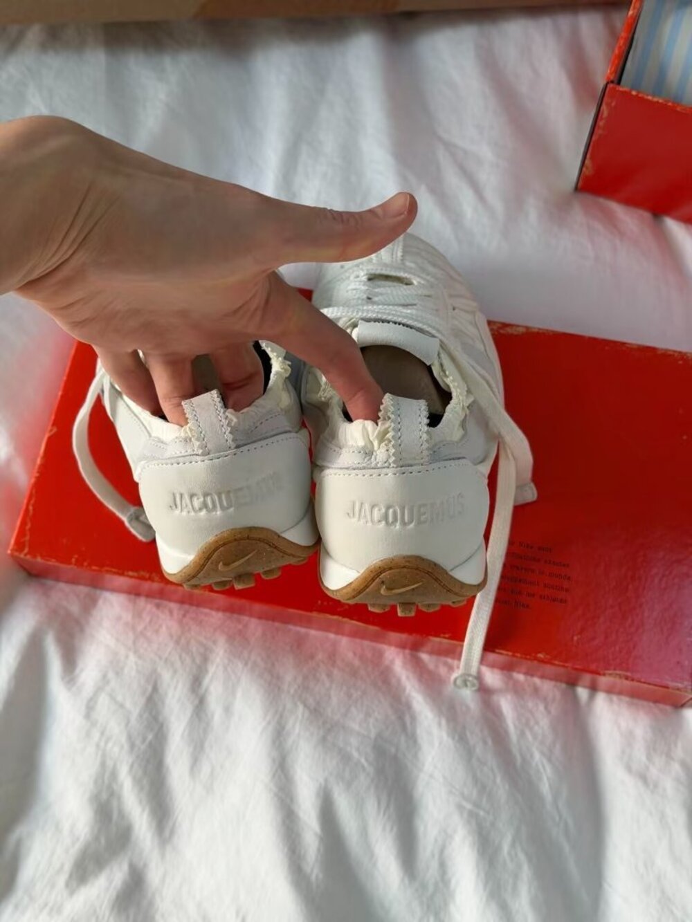Nike Jacquemus Moon Shoe SP Soft Pearl Sail Gum Sole Women’s Size 7.5 EU 38.5 - Picture 7 of 7
